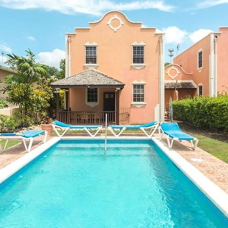 2-Story Townhome With Private Pool, Ideal For Group! Christ Church Dış mekan fotoğraf
