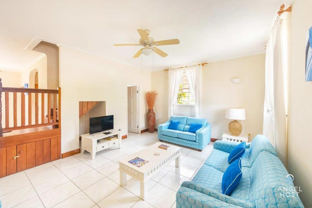 2-Story Townhome With Private Pool, Ideal For Group! Christ Church Dış mekan fotoğraf