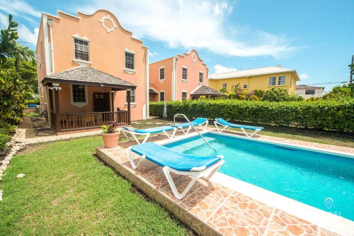 2-Story Townhome With Private Pool, Ideal For Group! Christ Church Dış mekan fotoğraf